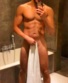 NO ANY ADVANCE SAFE AND SECURED SERVICE BULL MALE ESCORTS SERVICE FOR COUPLES AND FEMALES.