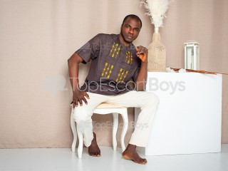 Photo escort girl Bravo: the best escort service