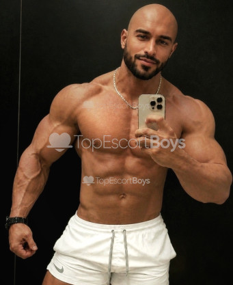 Photo escort girl Marco Leon: the best escort service