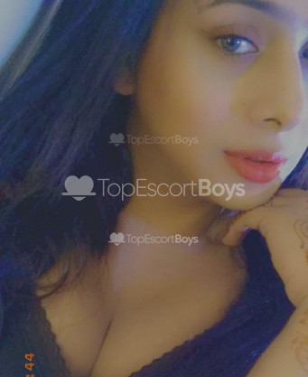 Photo escort girl Aiza Khan: the best escort service