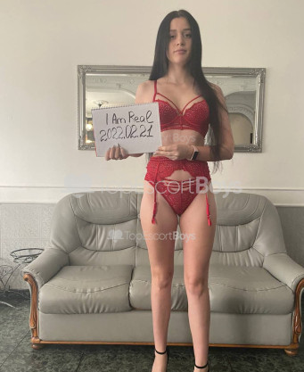 Photo escort girl Elya: the best escort service