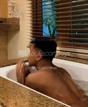 Photo escort girl Gay Versatile: the best escort service