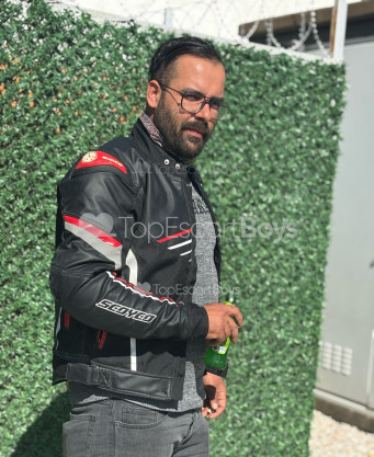 Photo escort girl Baris: the best escort service