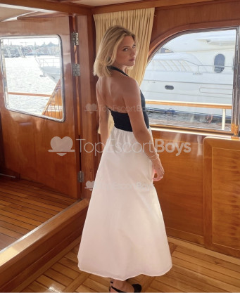 Photo escort girl Wednesday : the best escort service