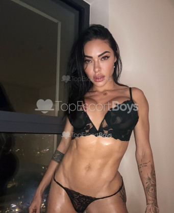 Photo escort girl Flavia Oliver: the best escort service