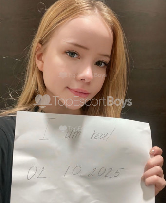 Photo escort girl ROSIE Angel: the best escort service