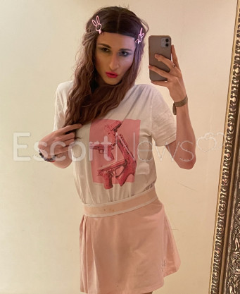 Photo escort girl Layla: the best escort service