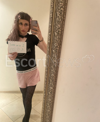 Photo escort girl Layla: the best escort service