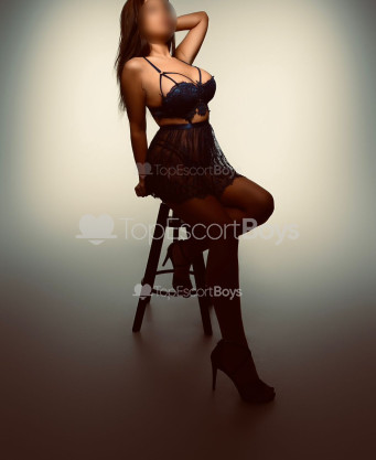 Photo escort girl MadameSun: the best escort service