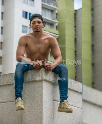 Photo escort girl MATEO: the best escort service