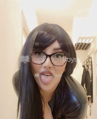 Photo escort girl Catalleya: the best escort service