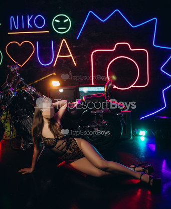 Photo escort girl Alina: the best escort service