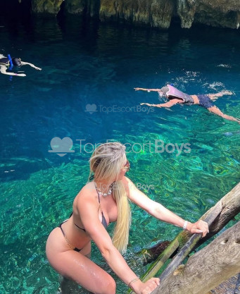 Photo escort girl Lara: the best escort service