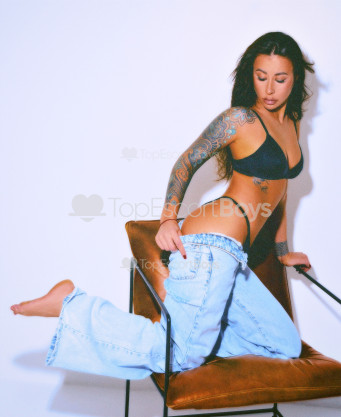 Photo escort girl Alisha: the best escort service