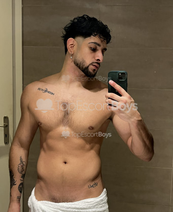 Photo escort girl Esteban: the best escort service