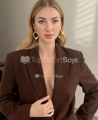 Photo escort girl Alina Queen: the best escort service