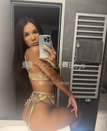 Photo escort girl Sarah: the best escort service