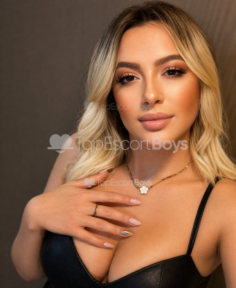 Photo escort girl Sare: the best escort service