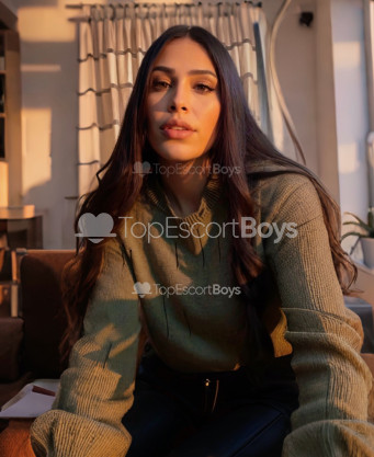 Photo escort girl Adriana: the best escort service