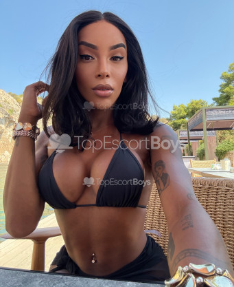 Photo escort girl Esther Brazilian XXL: the best escort service