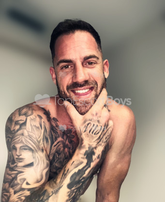 Photo escort girl Enzo: the best escort service