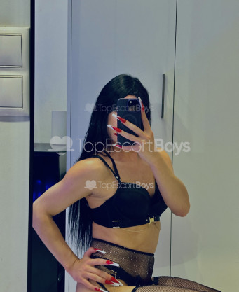 Photo escort girl DIVINE EVELYN  : the best escort service
