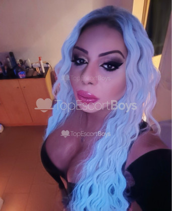 Photo escort girl Andrea cavalli : the best escort service