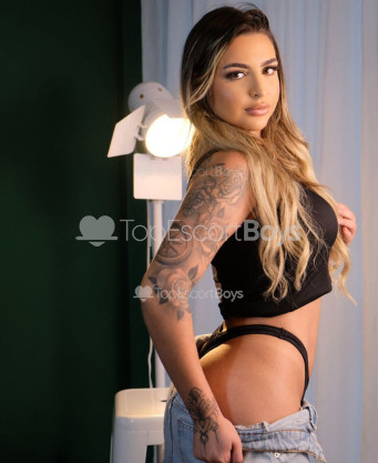 Photo escort girl Victoria Ann: the best escort service