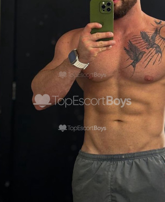 Photo escort girl PatrickOliver: the best escort service