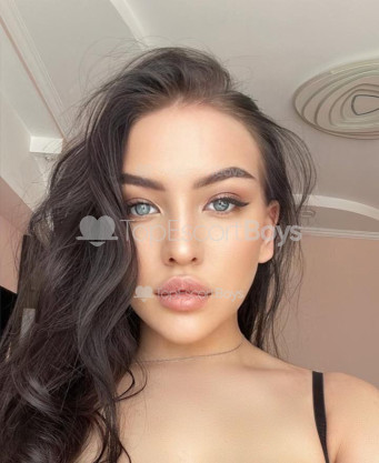 Photo escort girl Sophia: the best escort service