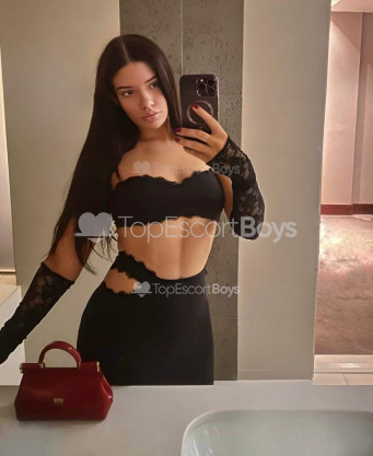 Photo escort girl Alya AZ: the best escort service