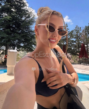 Photo escort girl Elif: the best escort service
