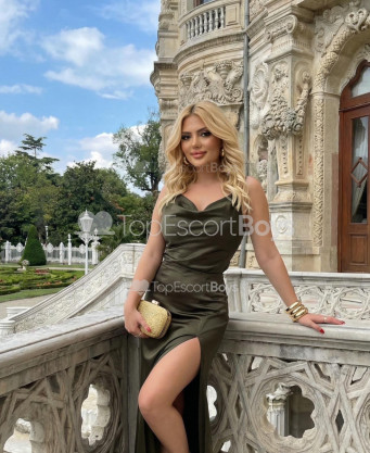 Photo escort girl Elif: the best escort service