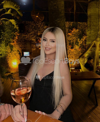 Photo escort girl Elif: the best escort service