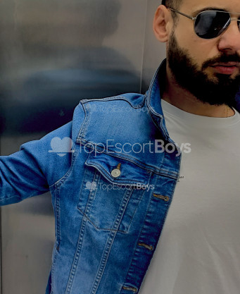 Photo escort girl Roberto: the best escort service