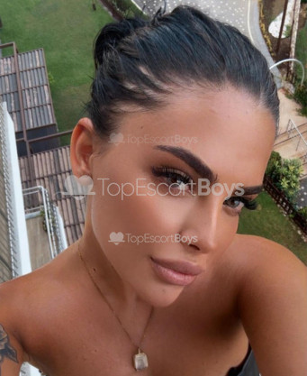 Photo escort girl alisa nur: the best escort service