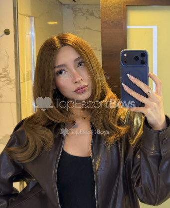 Photo escort girl Amelia: the best escort service