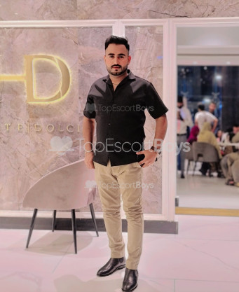 Photo escort girl Ayan Expert escort: the best escort service