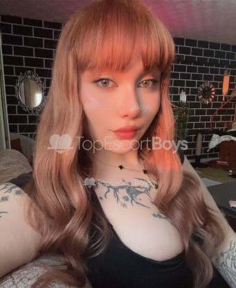 Photo escort girl larissa: the best escort service