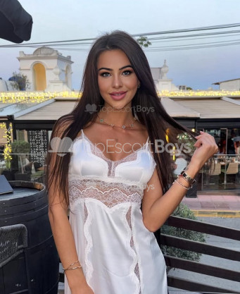 Photo escort girl Amalia: the best escort service