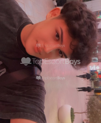 Photo escort girl Ezra: the best escort service