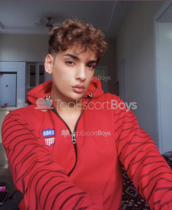 Photo escort girl Ramosh: the best escort service