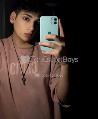 Photo escort girl Ramosh: the best escort service
