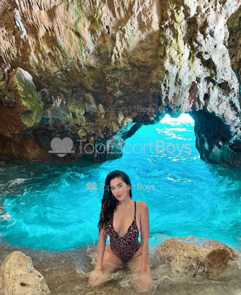 Photo escort girl Mercedes: the best escort service