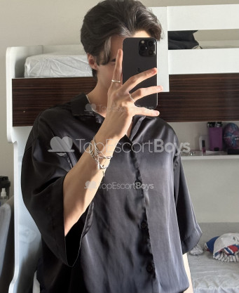 Photo escort girl Eren: the best escort service