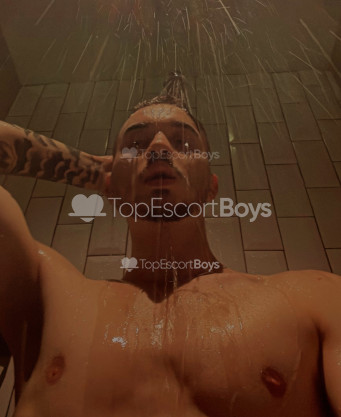 Photo escort girl Berkuzun: the best escort service