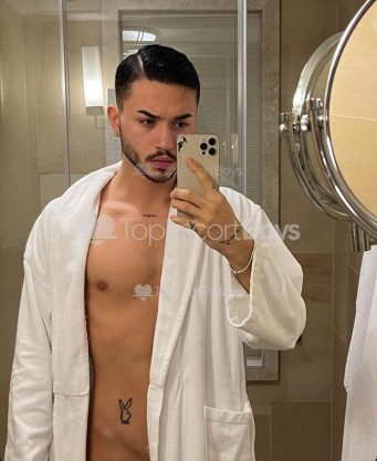 Photo escort girl Berk: the best escort service