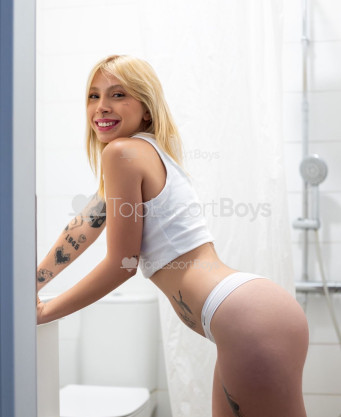 Photo escort girl Penelope: the best escort service