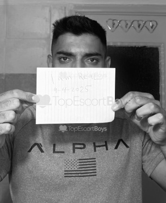 Photo escort girl Alvis: the best escort service