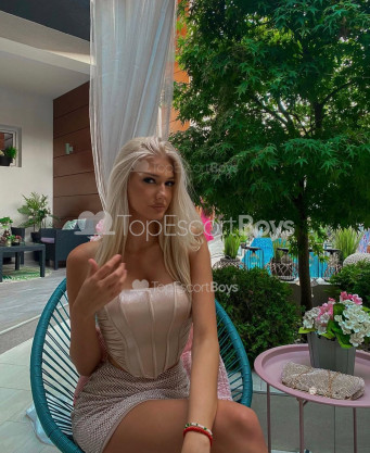 Photo escort girl teodara: the best escort service
